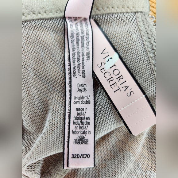 Victoria's Secret NWT Dream Angels Lined Demi Bra Size 32D - Picture 5 of 7